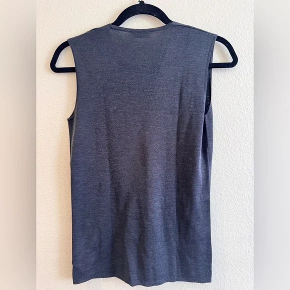 Akris Punto Charcoal Silk V-Neck Tank Top - Picture 2 of 6